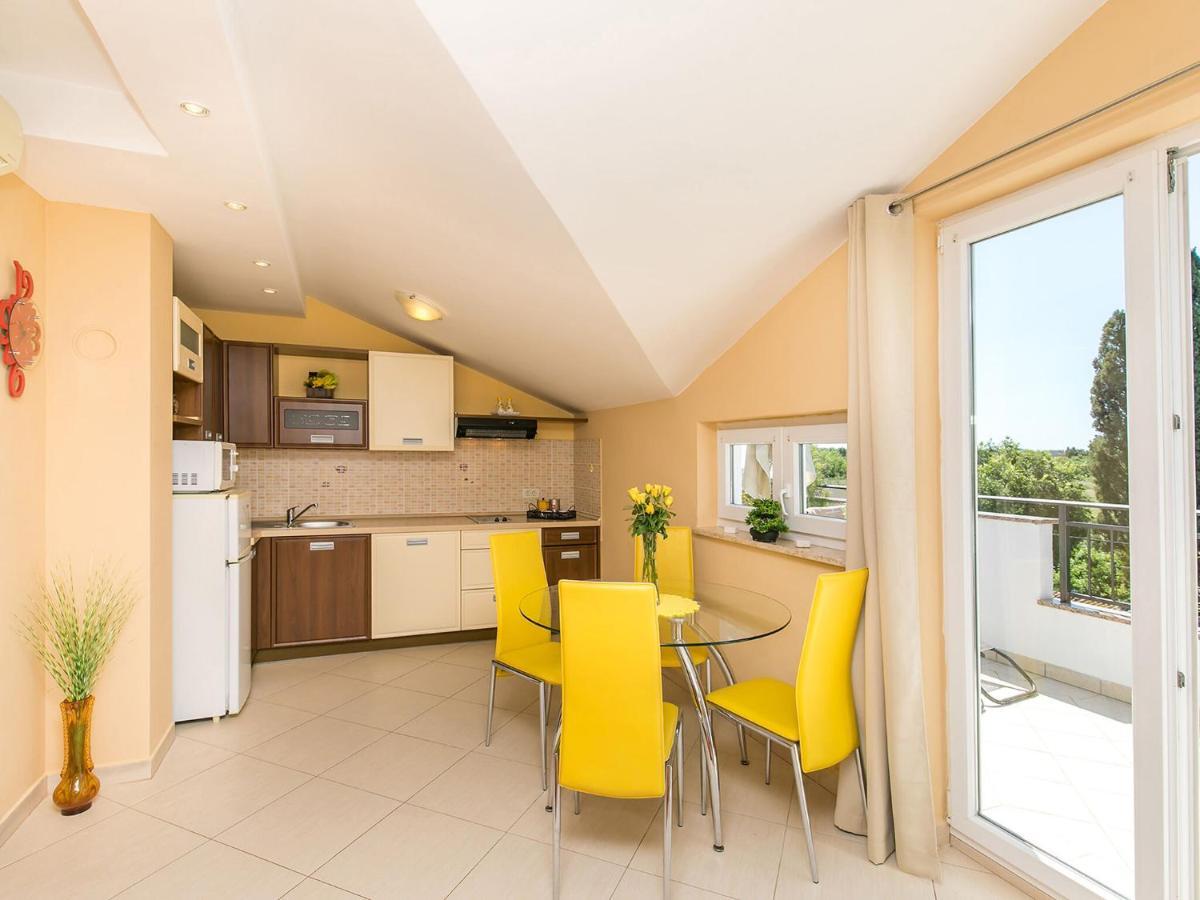 Apartment Labinjan Porec Exterior photo